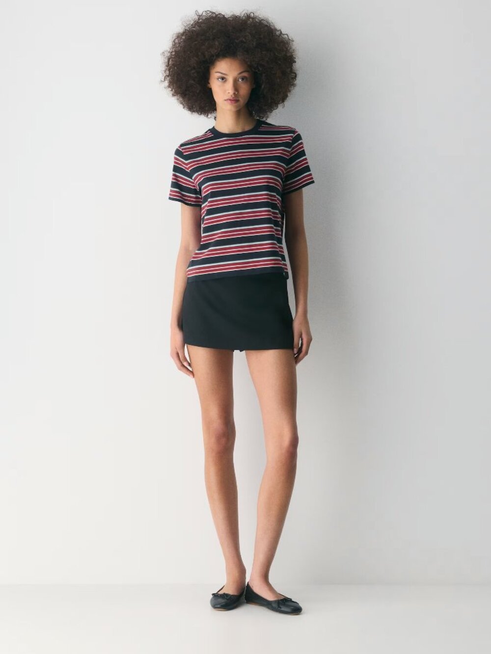 Aritzia Cottonwhisk Emma T-Shirt Sunday Best in Admiral/Cordovan